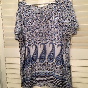 3X blue and white top